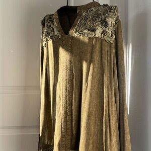 Boho green blouse 
Size XL